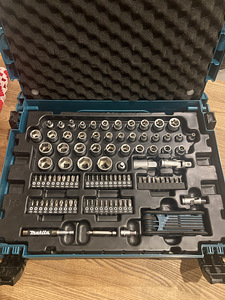 Makita 120 osaline tööriistakast. Uus (4 foto / 8)