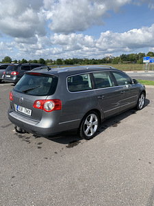 VW Passat. 2.0 D. 103kw. Автомат. 2005/12 (4 фото из 15)