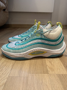 Nike Korvpalli tossud “cosmic unity 3”.Nr45. (1 foto / 10)