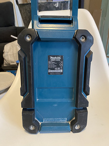 Makita raadio DMR108N. Vähe kasutatud (7 foto / 9)