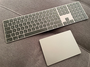 Apple Magic Trackpad2 ja Magic Keyboard SWE (1 foto / 1)