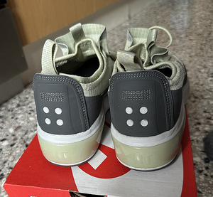 Кроссовки Nike (3 фото из 6)
