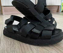 Zara sandaalid