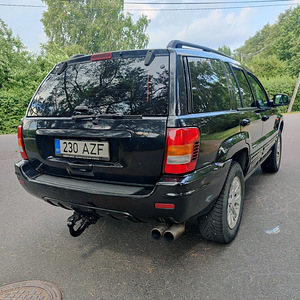 M/V: Jeep Grand Cherokee 2.7cdi 130kw 2003a (6 foto / 12)