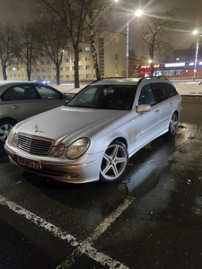 M/V: MB E270cdi 130kw 2004a (8 foto / 8)