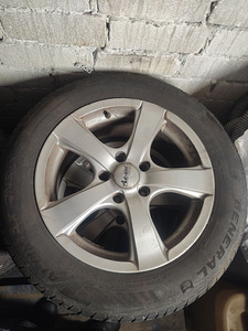 ПРОДАЕТСЯ TOYOTA COROLLA VERSO (11 фото из 11)