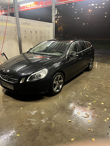 Volvo V60 1.6 110KW (2 foto / 9)