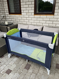 Детская кроватка (3 фото из 3)