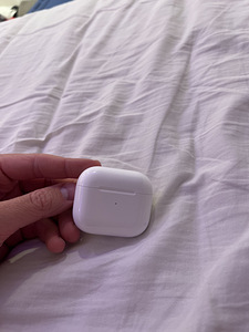 Чехол для AirPods 3 (2 фото из 2)