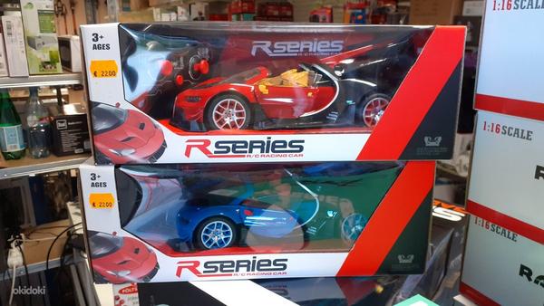 R Series Racing Car Mänguasi Raadio Auto (foto #1)