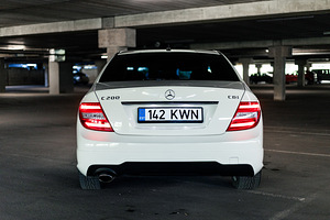 Mercedes-Benz C200 (3 foto / 7)