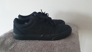 NIKE SB CHARGE (2 foto / 6)