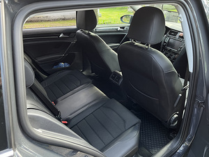 Volkswagen Golf Highline 2.0 110kW (4 foto / 11)