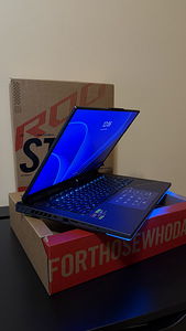 ASUS ROG Strix G16 (2025) RTX 5070 Ti 12GB IPS 240Hz Ryzen 9 (2 foto / 4)