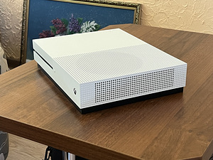 Xbox one S + 2 Gamepads + Forza horizon 4 (2 foto / 7)