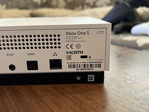 Xbox one S + 2 Gamepads + Forza horizon 4 (3 foto / 7)