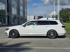 Volkswagen Passat (4 foto / 6)