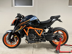 KTM 1290 Super Duke R 3. Gen 132 kW (1 foto / 7)