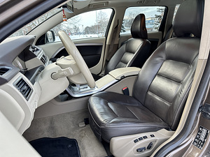 Volvo XC70 2.0 120kW 2012 (13 foto / 15)