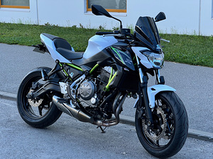 Kawasaki Z650 (1 foto / 7)