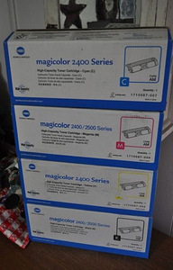 Konica Minolta Magicolor 2400 2500 toner cartridge tooner (1 foto / 1)