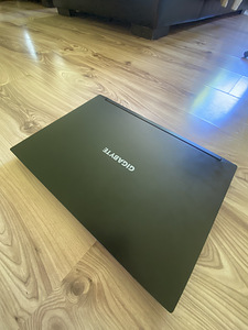 Gigabyte G5KD RTX 3060 (1 foto / 2)