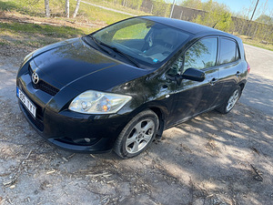 Toyota auris 2.0 93kw. dizel (1 foto / 7)