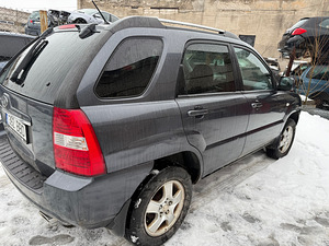 KIA SPORTAGE 2.0 104kw 2008 VARUOSADEKS (2 foto / 3)