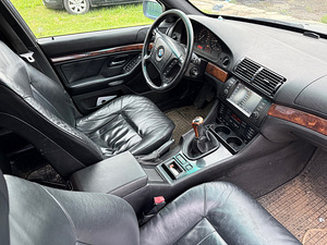 2001 BMW e 39 530 135kw VARUOSADEKS (4 foto / 4)