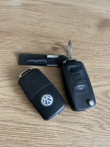 Vw Touareg 2006 v10 (15 foto / 15)