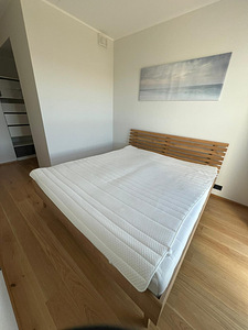 Voodi 180x200 + 2 SleepWell madratsit (kõva ja pehme) (2 foto / 3)