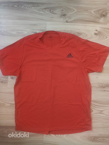 Красная футболка Adidas (фото #1)