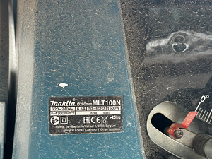 Platesaag Makita MLT100N (2 foto / 2)