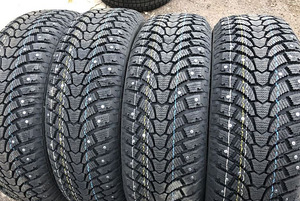 215/65/17 MAXTREK TREK M900 ICE 98t naastrehvid (1 foto / 1)