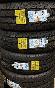 235/65/17 ROADMARCH SNOWROVER989 115/113R lamellrehvid (1 foto / 1)