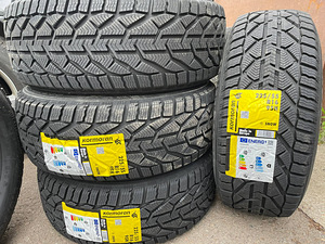 225/55/R16 Kormoran Snow 95H (By Michelin) (1 foto / 1)
