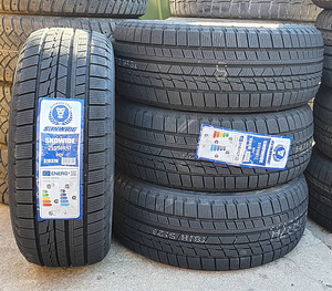 215/50/R17 Sunwide Snowide 95V Nordic lamellrehvid (1 foto / 1)