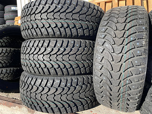 235/55/R17 Maxtrek M900 Ice 103T XL uued naastrehvid (1 foto / 1)