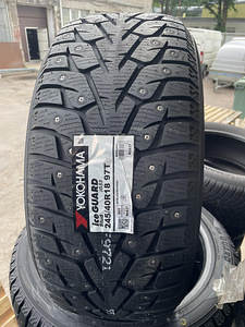 245/40/18 Yokohama Iceguard 97t naastrehvid 145 (1 foto / 1)