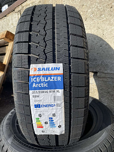 215/55/16 Sailun Iceblazer Arctic 97h xl lamellrehvid (1 foto / 1)