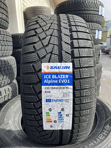 235/35/19 Sailun Iceblazer Alpine EVO1 lamellrehvid (1 foto / 1)