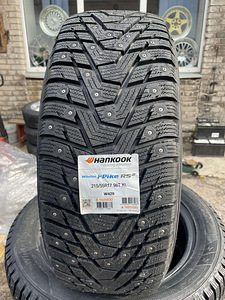 215/55/17 Hankook Winter i-pike RS2 98t xl naastrehvid (1 foto / 1)