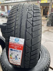 235/45/18 Leao Winterdefender uhp 98v lamellrehvid (1 foto / 1)