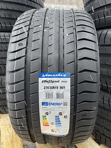 275/30/19 Triangle Effexsport th202 96y (1 foto / 1)