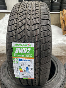 255/45/20 Doublestar dw02 105t xl (1 foto / 1)