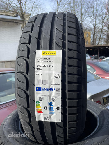 215/55/17 Kormoran UHP 98W XL