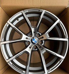 Replica (5656) 8.5 ET28 + 9.5 ET35 BMW (1 foto / 1)