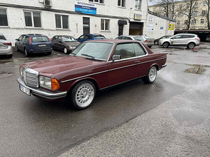Mercedes Benz W123 kupee 280CE (5 foto / 10)