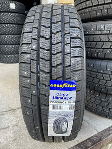 225/65/16c goodyear cargo ultragrip2 112-110r naastrehvid (1 foto / 1)