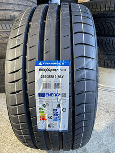 255/35R19 Triangle Effexsport TH202 96Y Suverehvid (1 foto / 1)